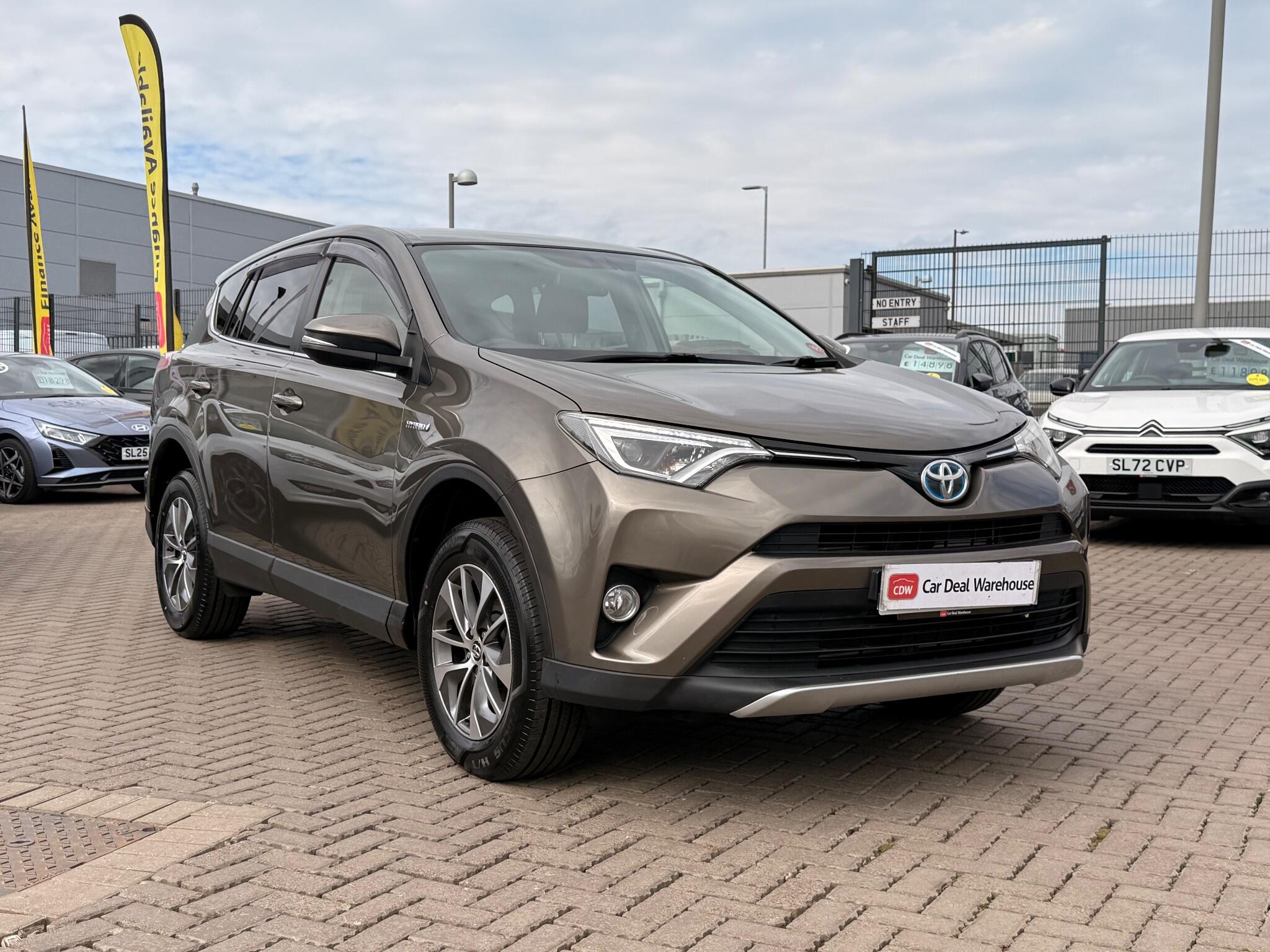 Main listing image - Toyota RAV4