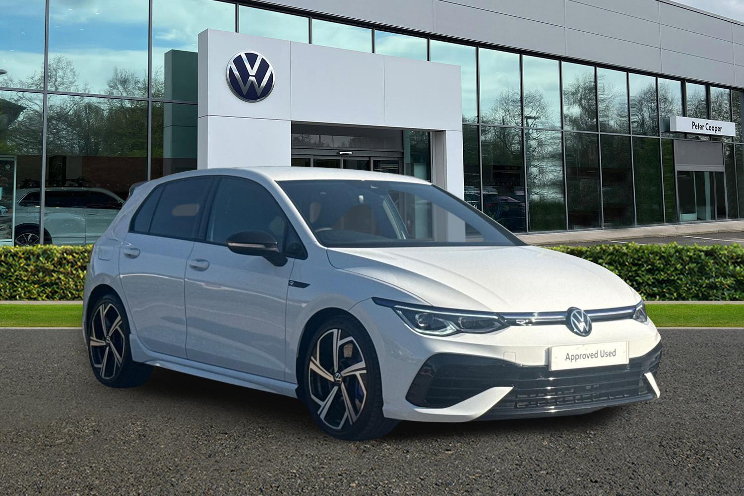 Main listing image - Volkswagen Golf R