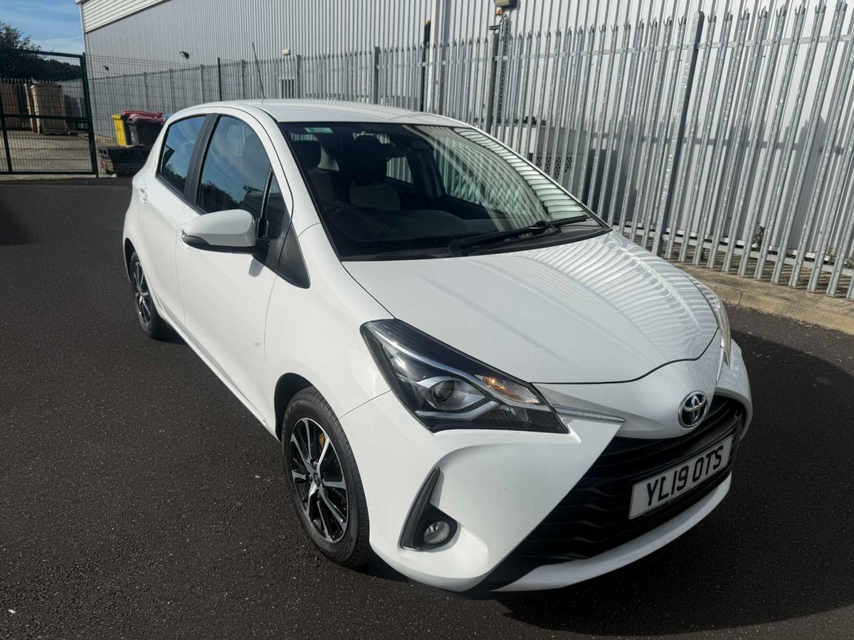 Main listing image - Toyota Yaris