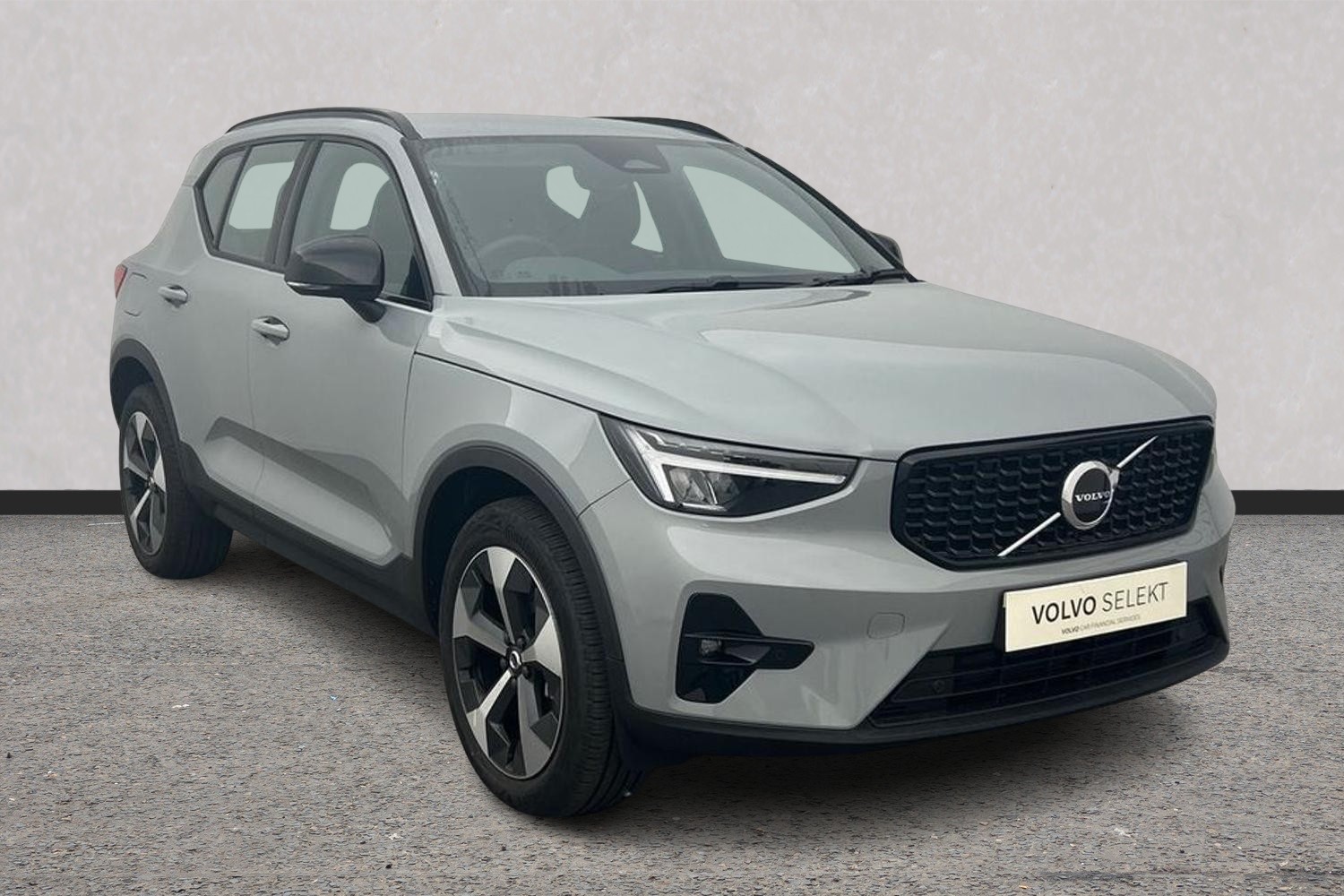 Main listing image - Volvo XC40