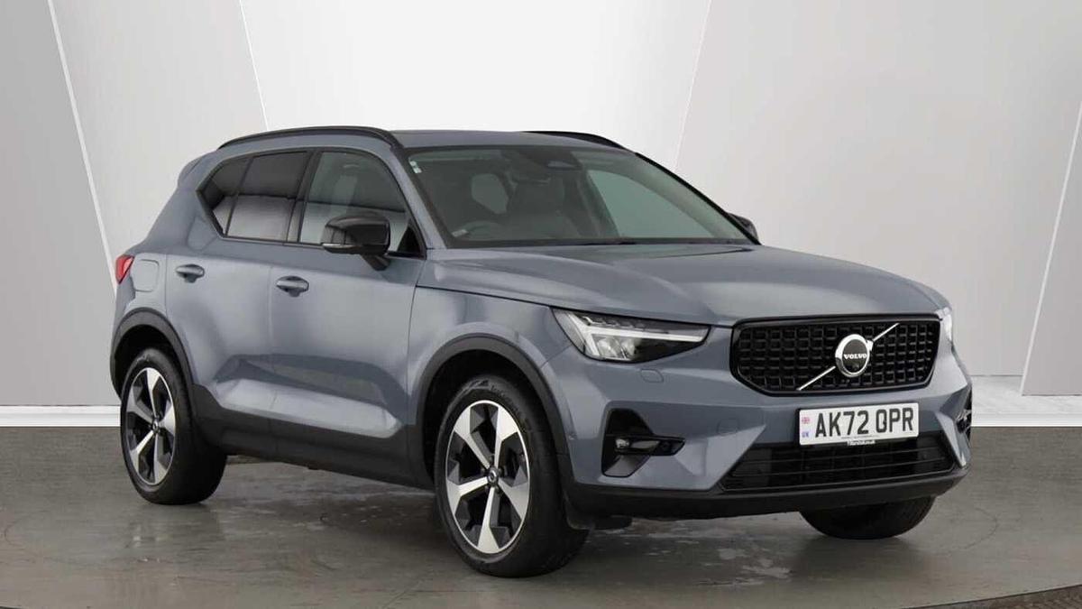 Main listing image - Volvo XC40