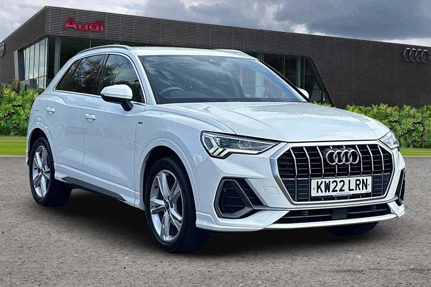 Main listing image - Audi Q3
