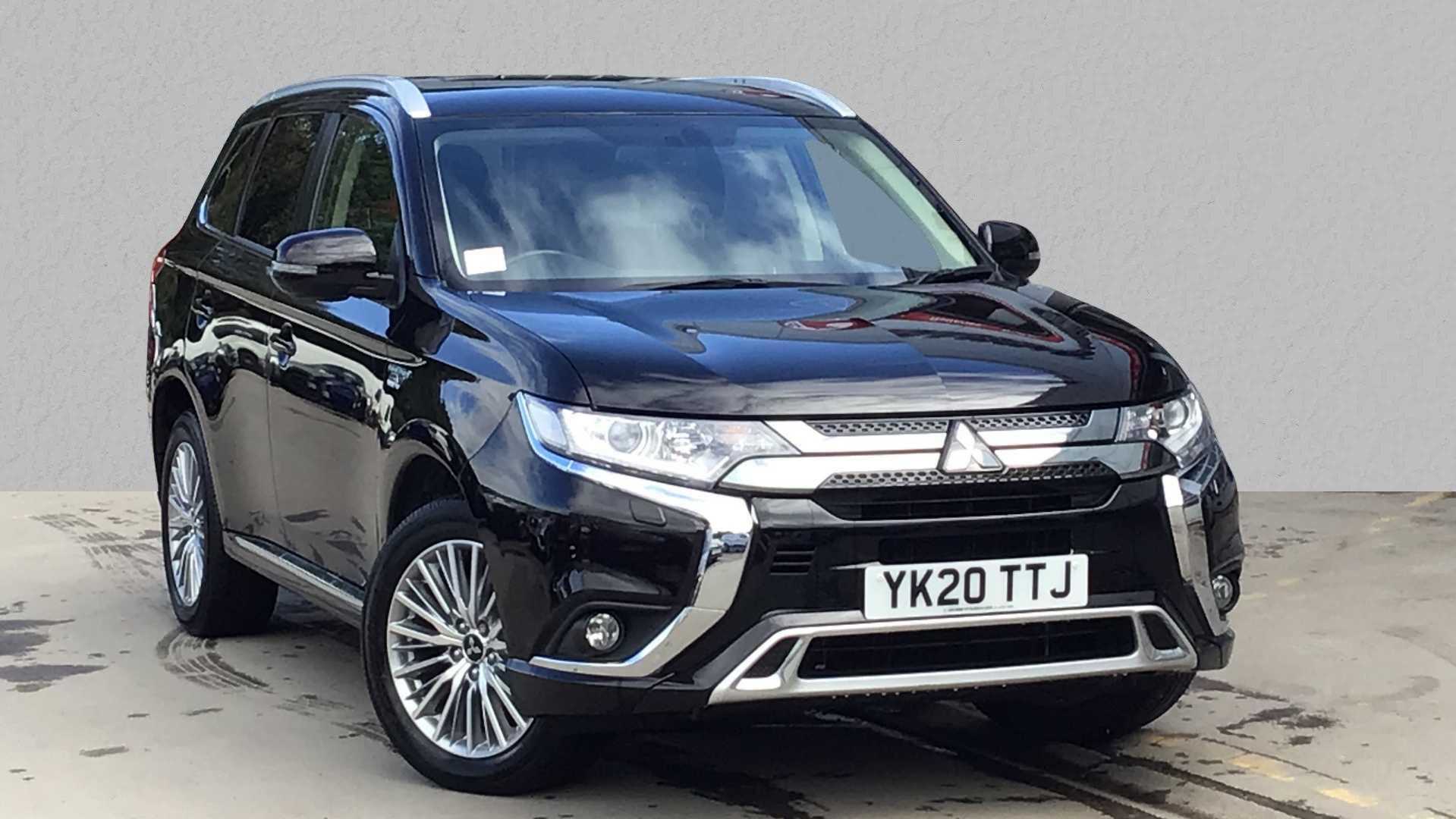 Main listing image - Mitsubishi Outlander