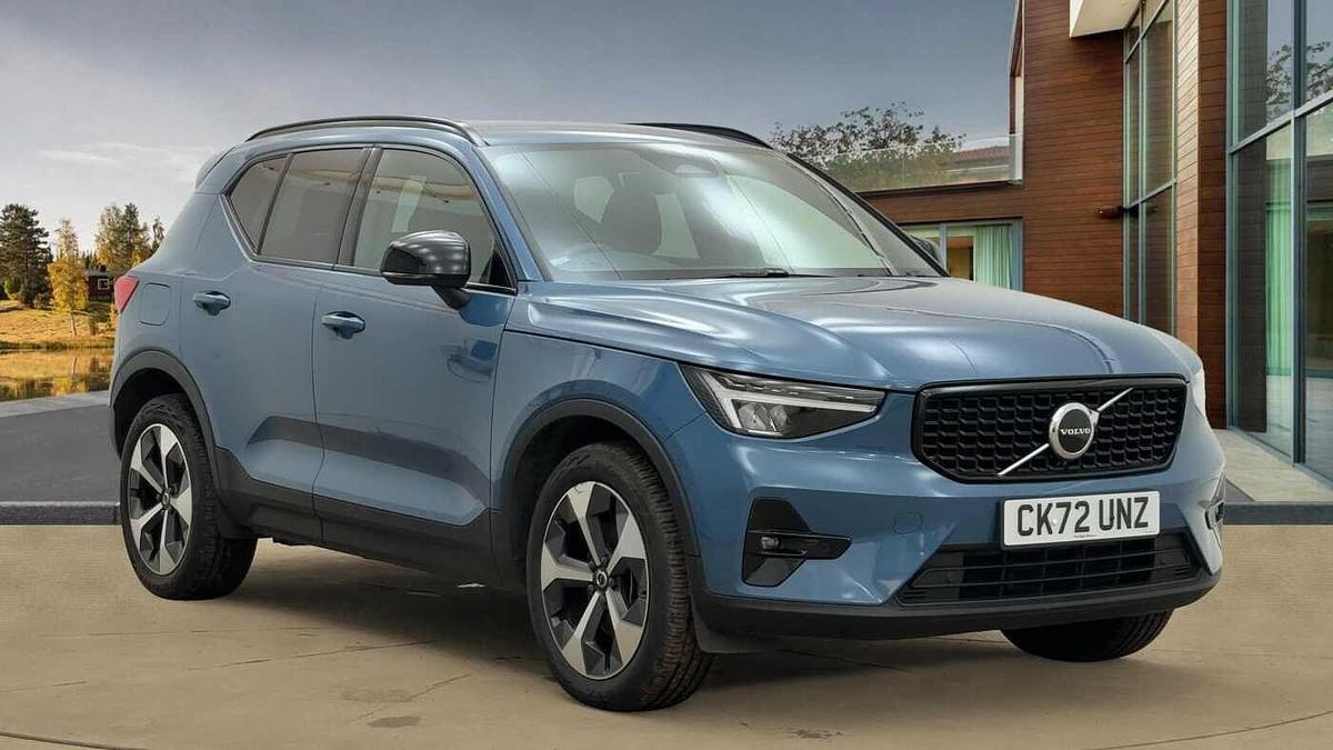 Main listing image - Volvo XC40