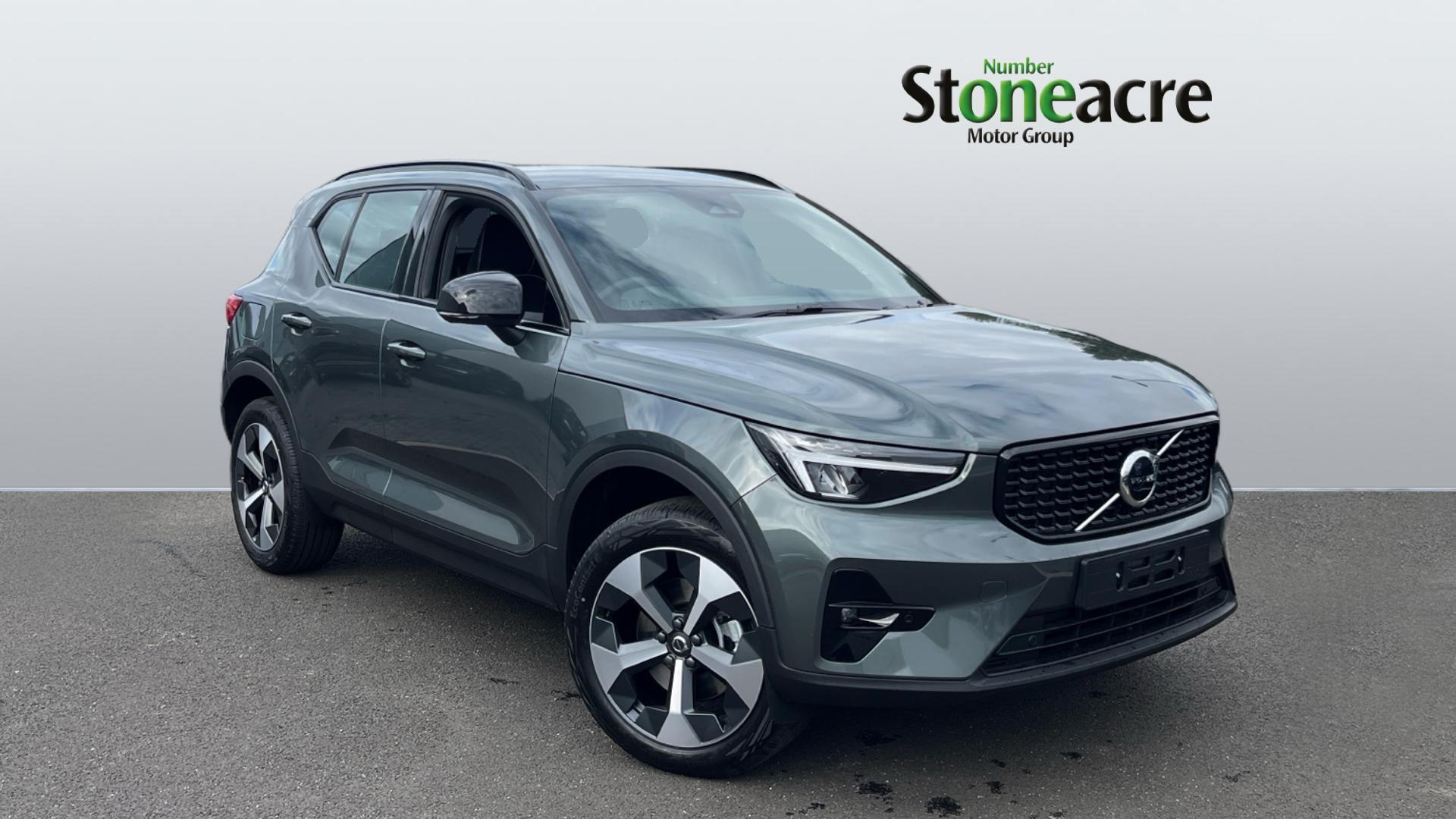 Main listing image - Volvo XC40