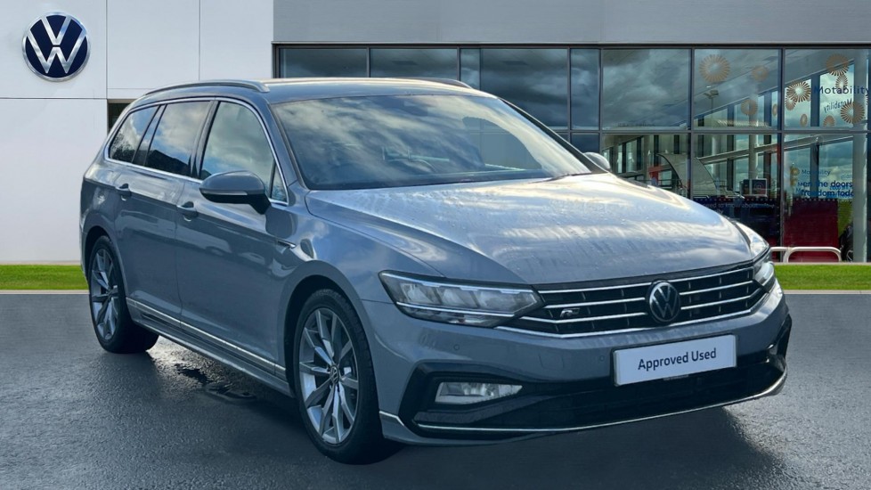 Main listing image - Volkswagen Passat Estate