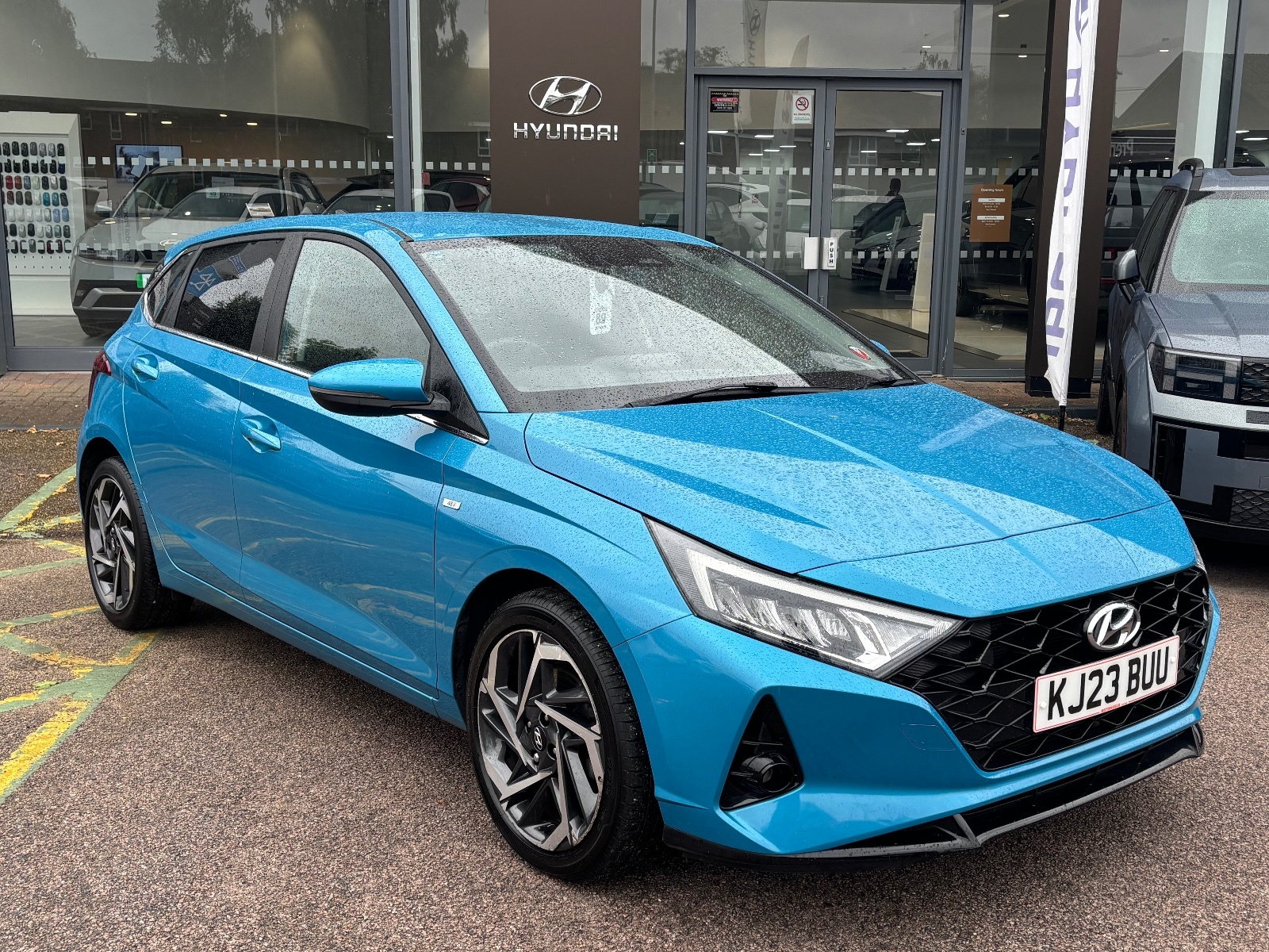 Main listing image - Hyundai i20