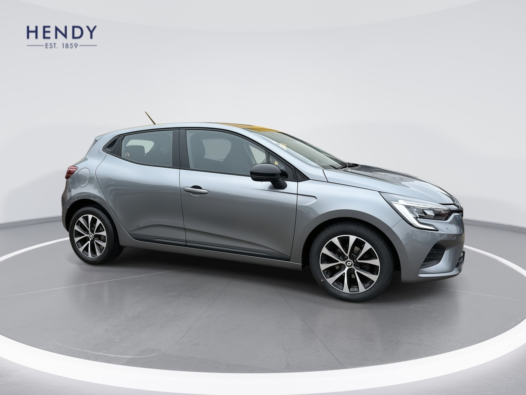 Main listing image - Renault Clio