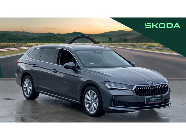 Main listing image - Skoda Superb Estate
