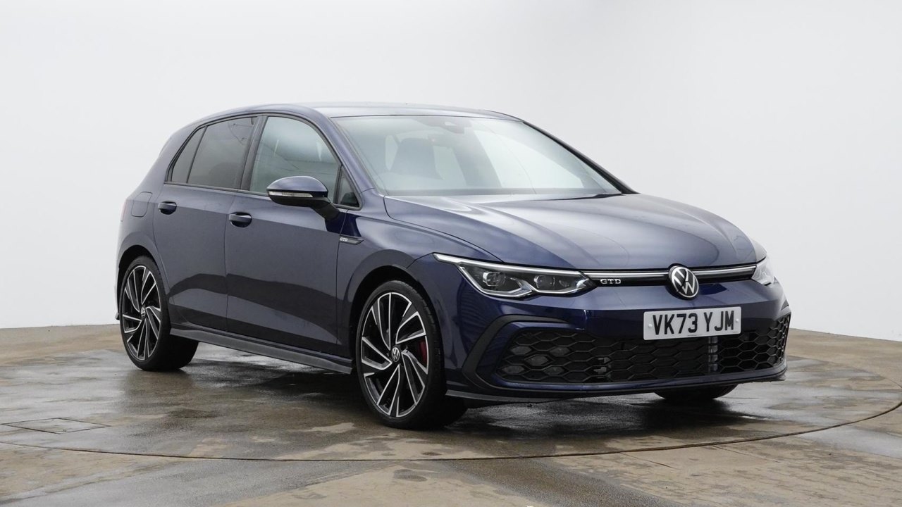 Main listing image - Volkswagen Golf