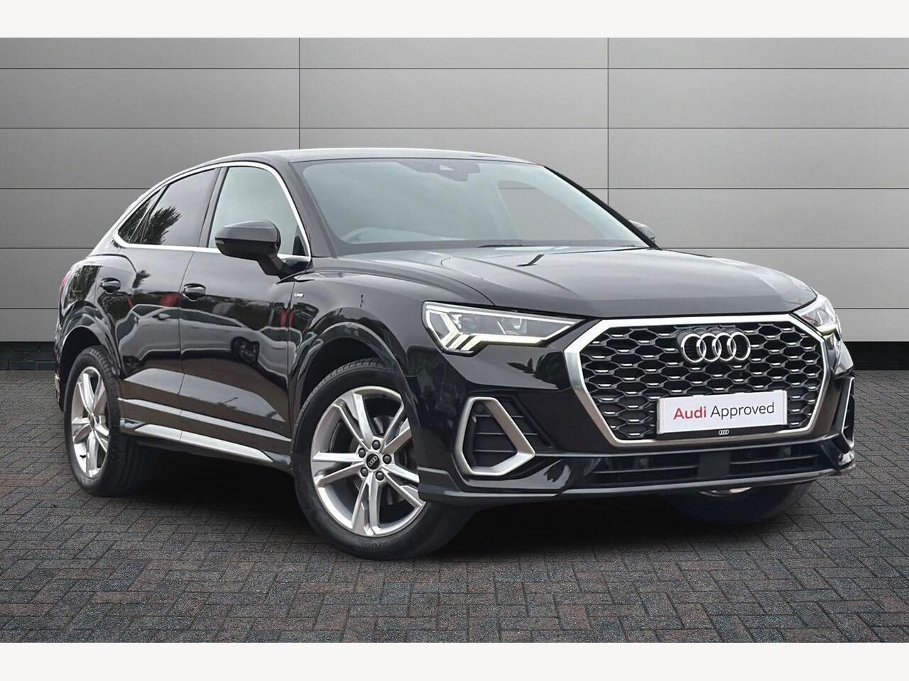 Main listing image - Audi Q3
