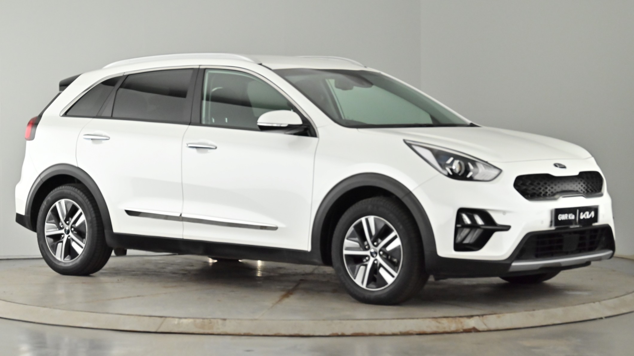 Main listing image - Kia Niro