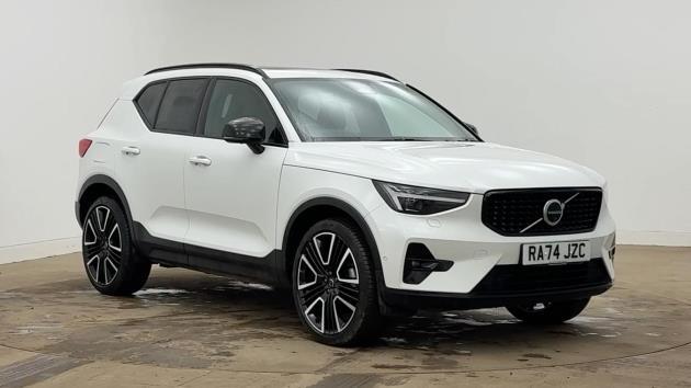 Main listing image - Volvo XC40