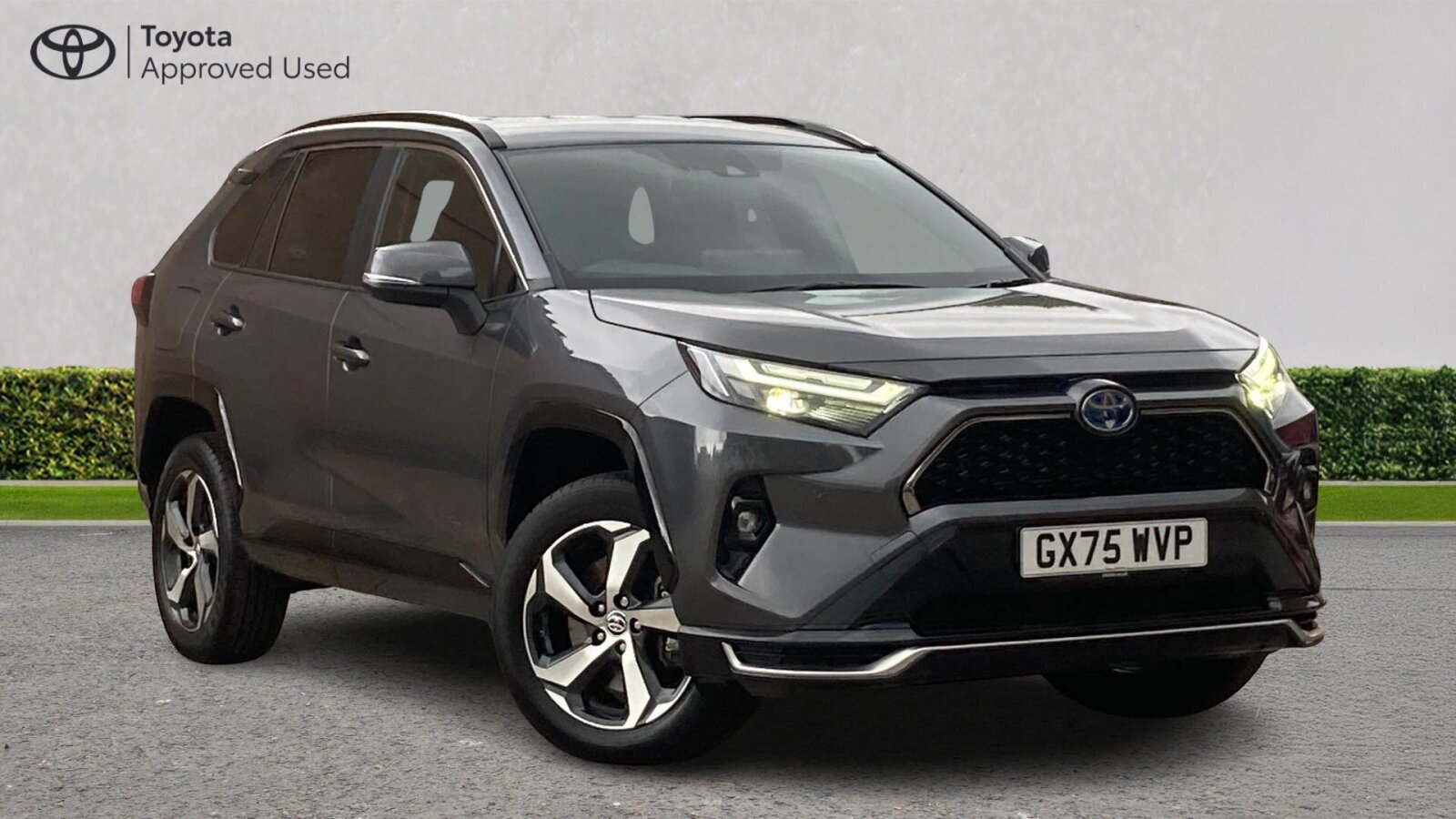 Main listing image - Toyota RAV4
