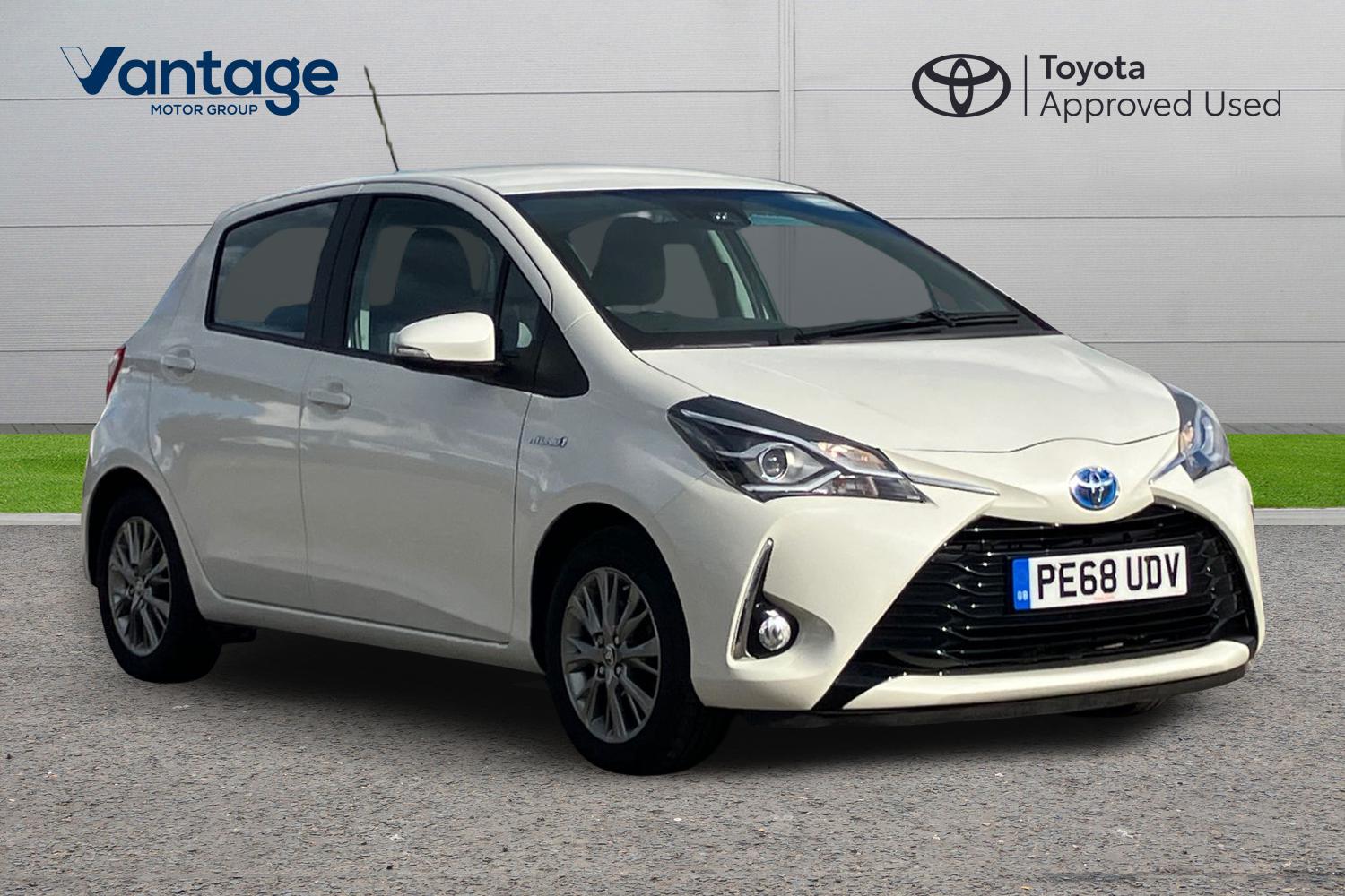 Main listing image - Toyota Yaris