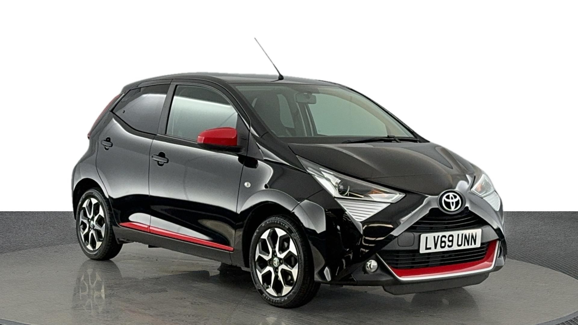 Main listing image - Toyota Aygo