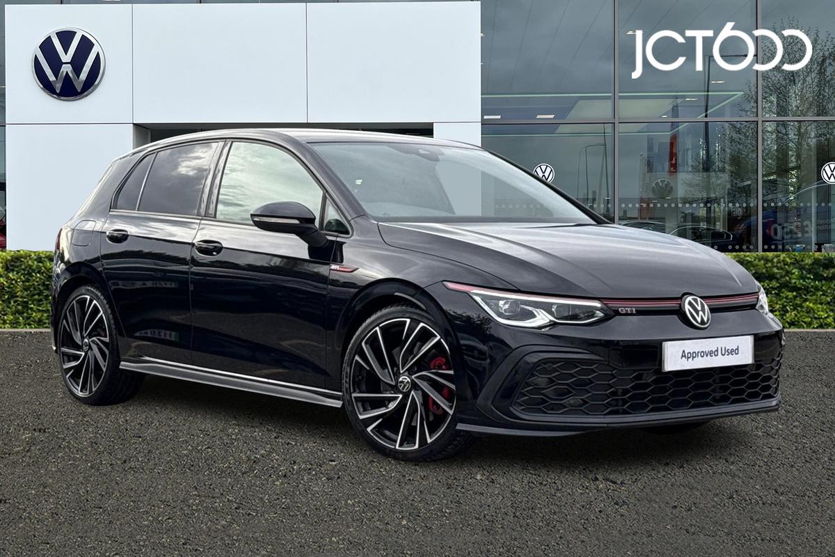Main listing image - Volkswagen Golf