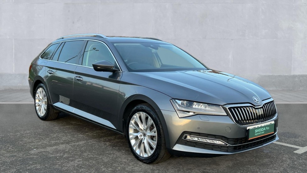 Main listing image - Skoda Superb Estate