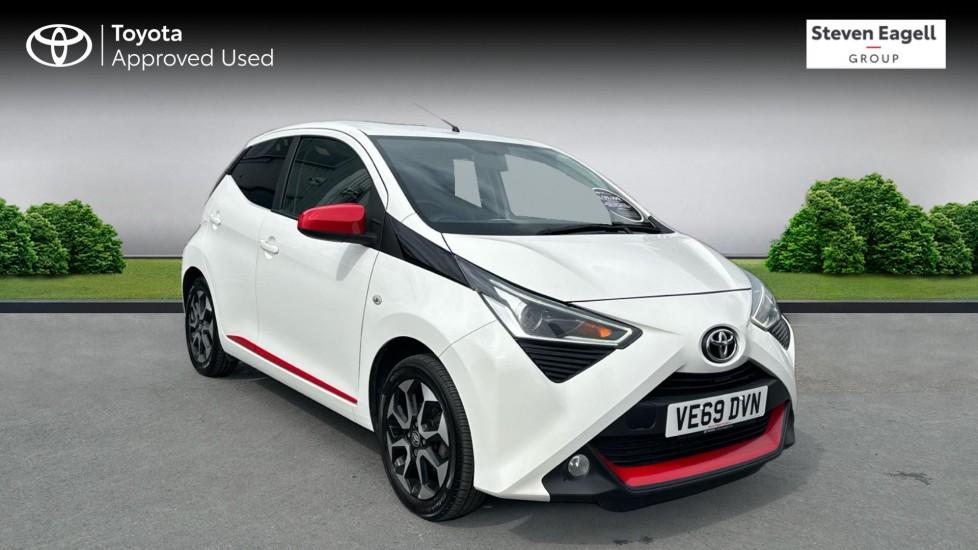 Main listing image - Toyota Aygo