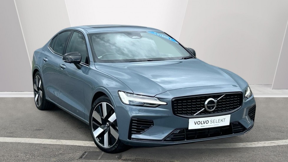 Main listing image - Volvo S60