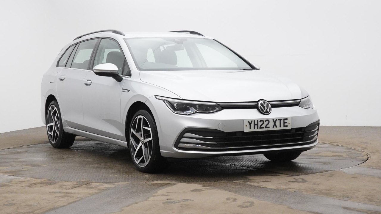 Main listing image - Volkswagen Golf Estate