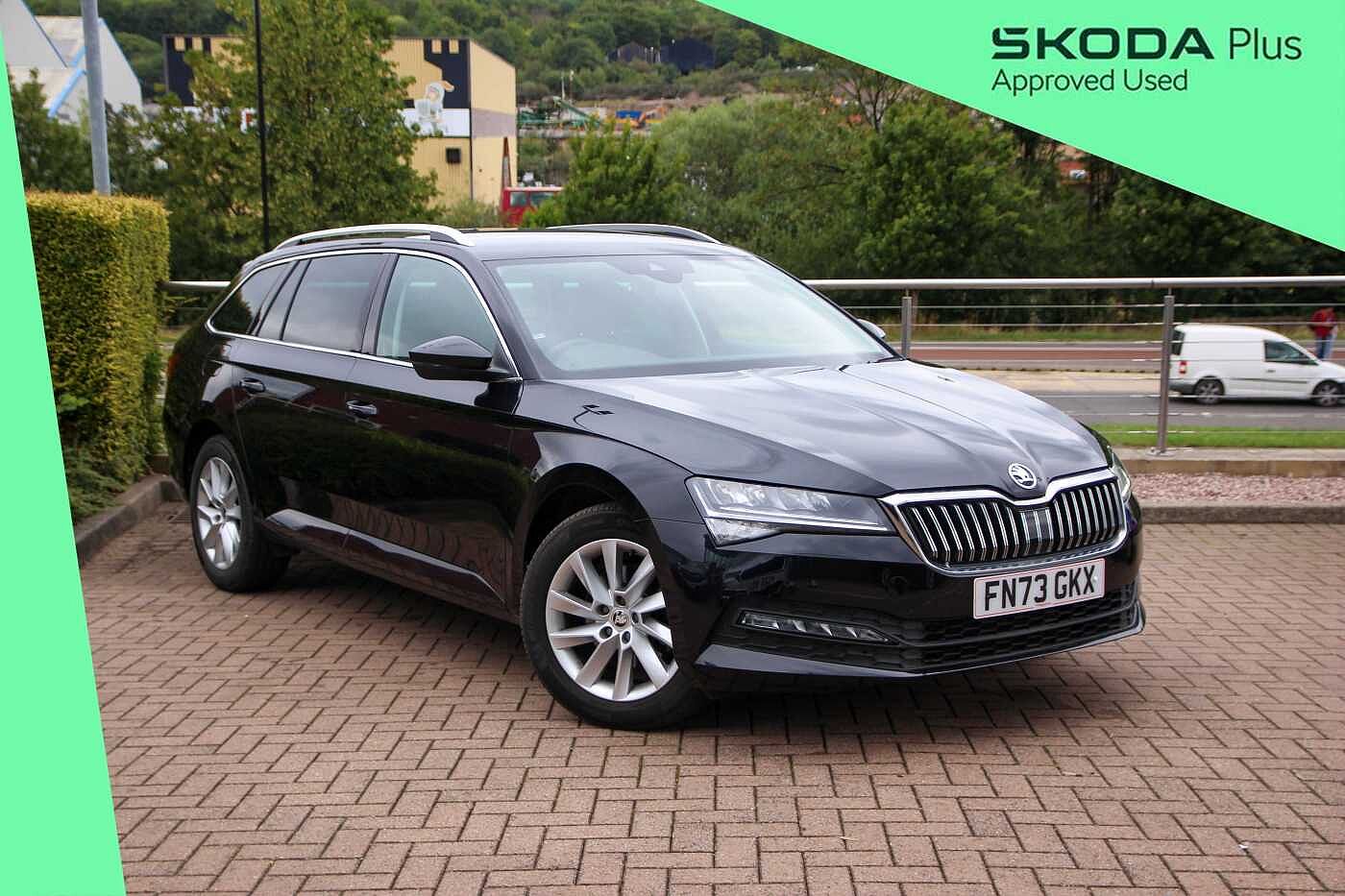 Main listing image - Skoda Superb Estate
