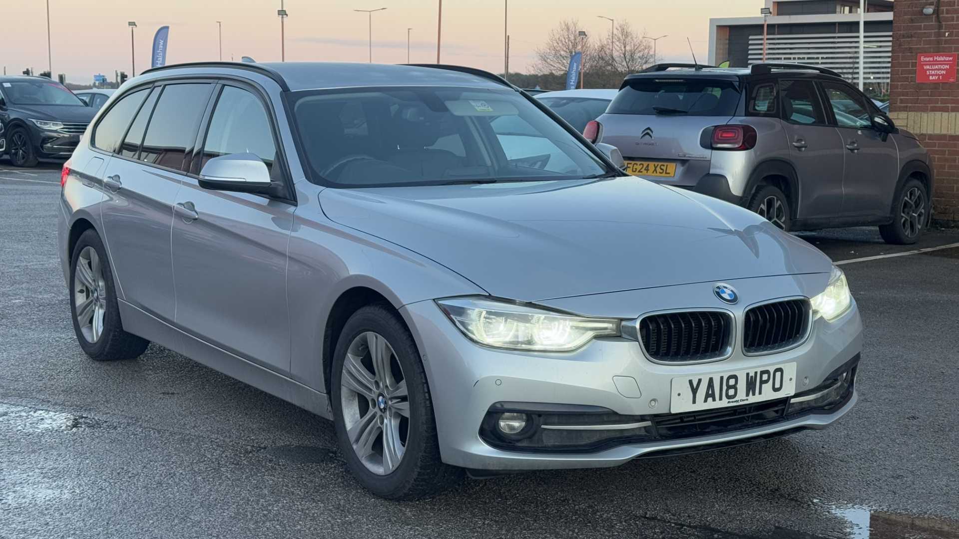 Main listing image - BMW 3 Series Touring