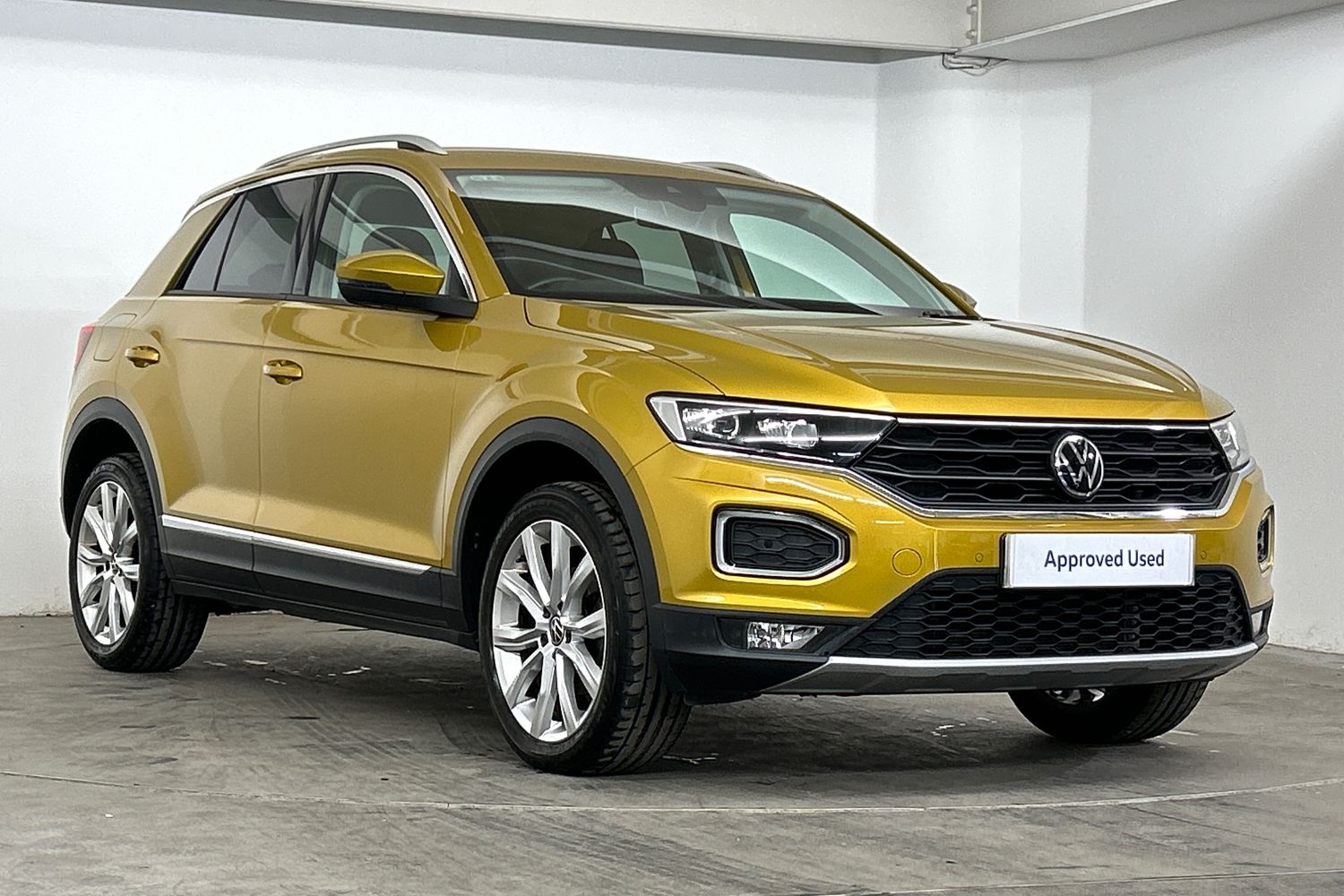 Main listing image - Volkswagen T-Roc