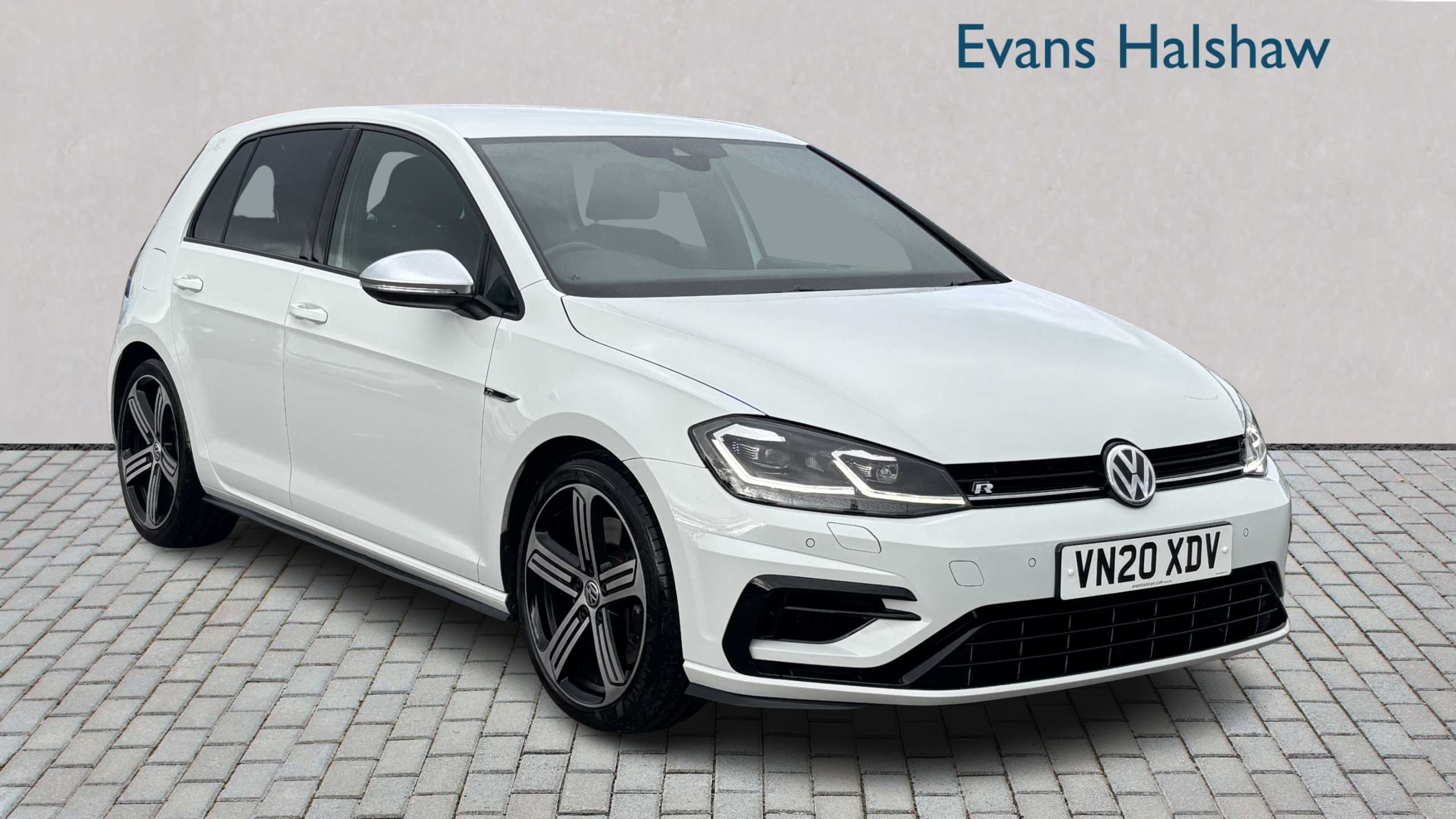 Main listing image - Volkswagen Golf R