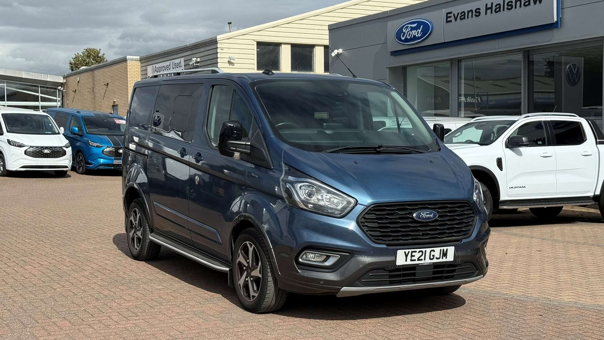 Main listing image - Ford Transit Custom