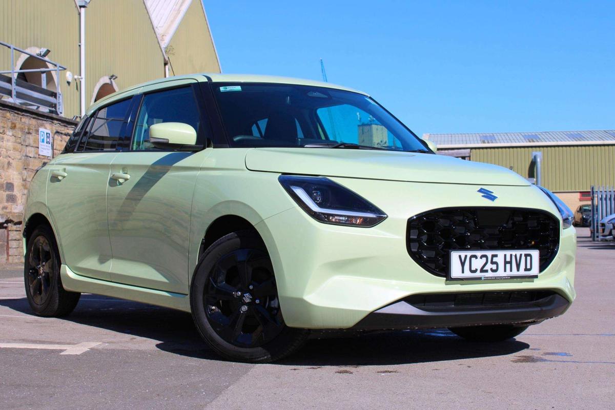 Main listing image - Suzuki Swift