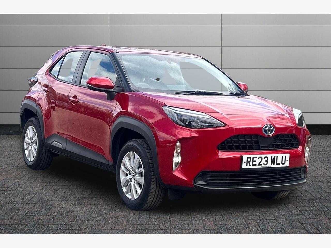 Main listing image - Toyota Yaris Cross