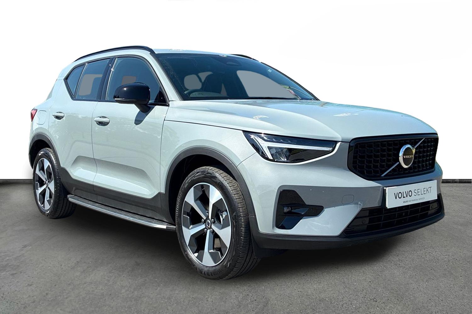 Main listing image - Volvo XC40