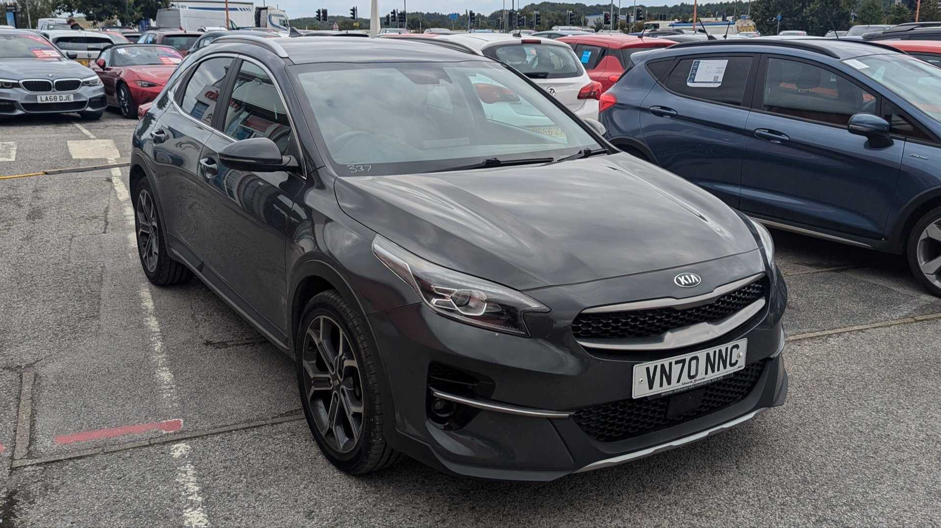 Main listing image - Kia XCeed