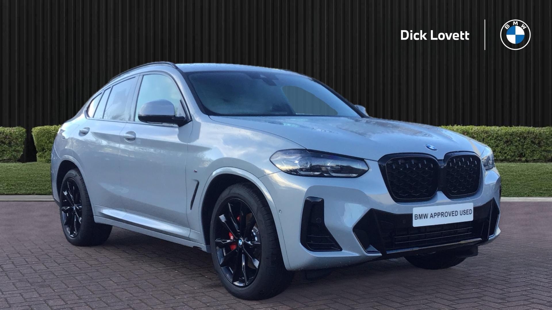 Main listing image - BMW X4