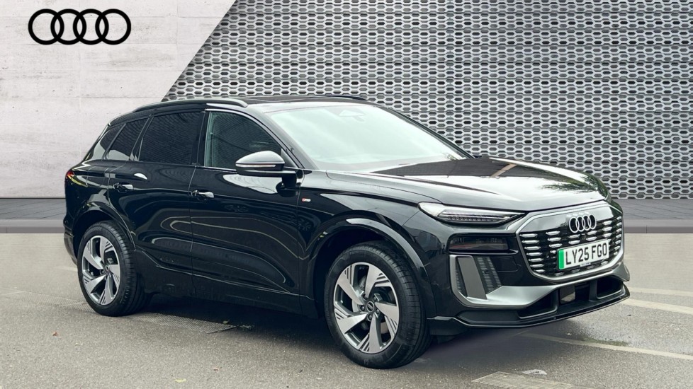 Main listing image - Audi Q6 e-tron