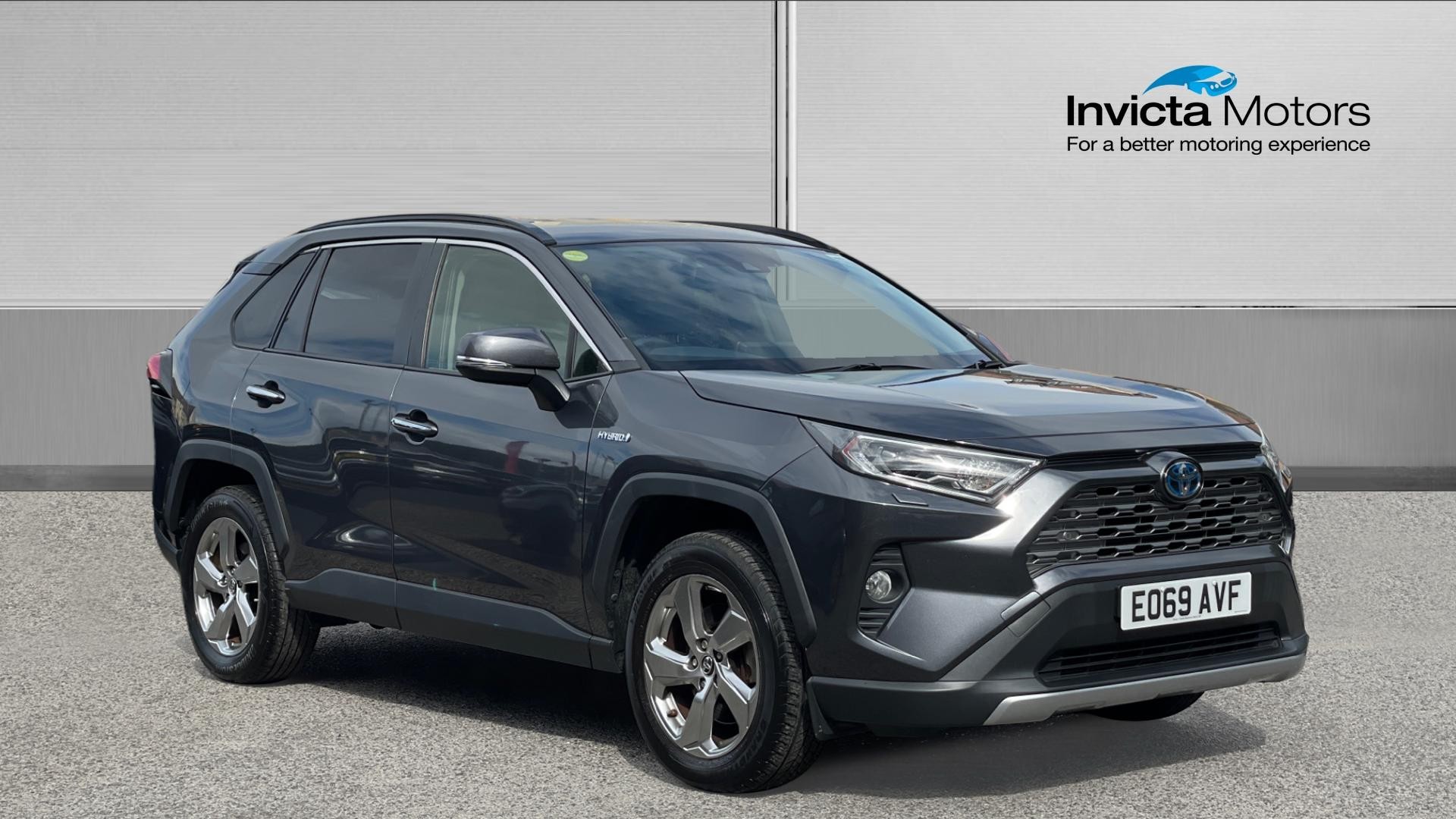 Main listing image - Toyota RAV4