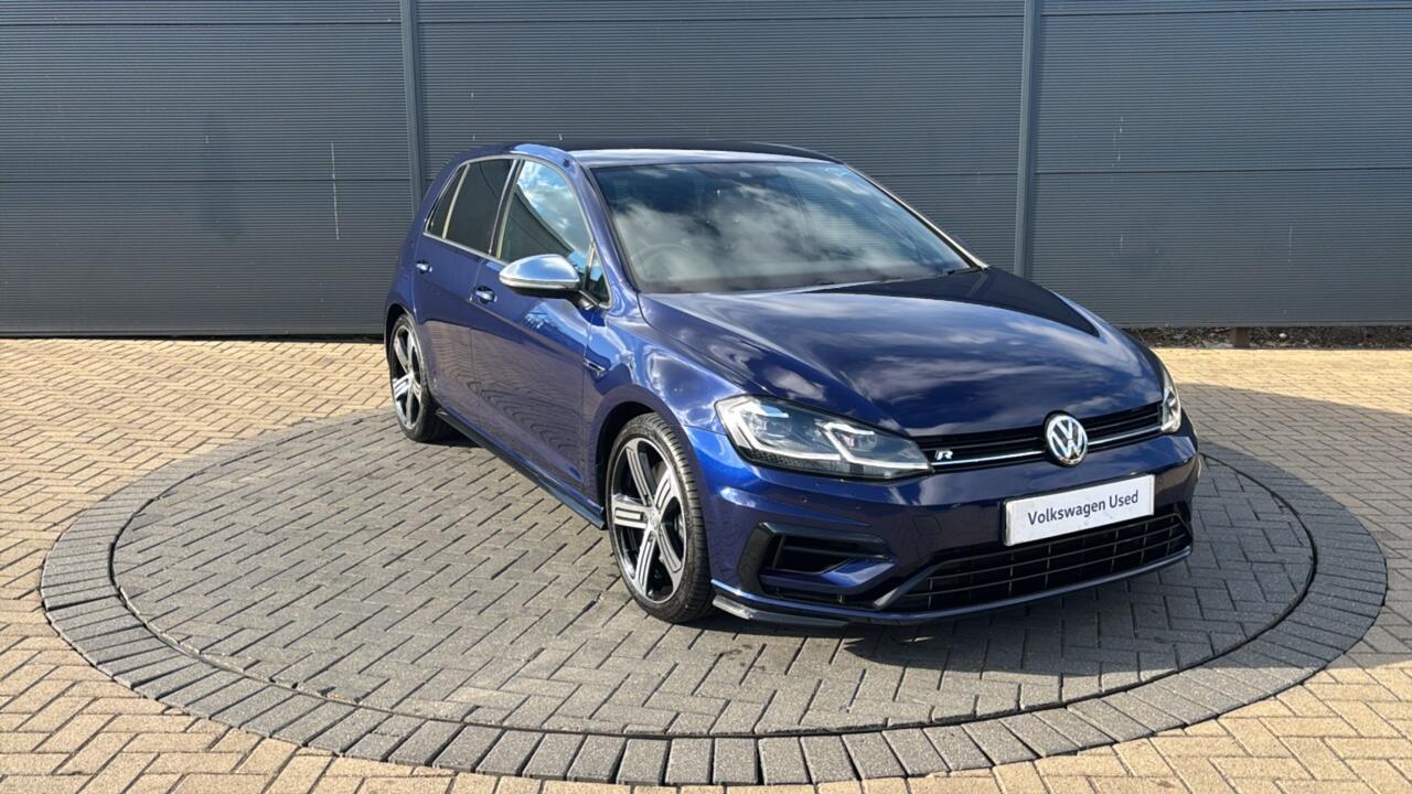 Main listing image - Volkswagen Golf