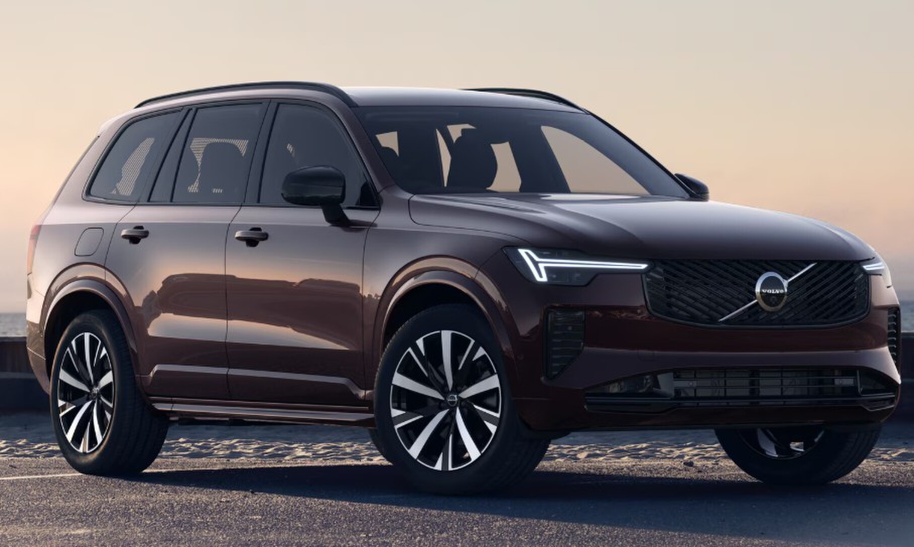 Main listing image - Volvo XC90