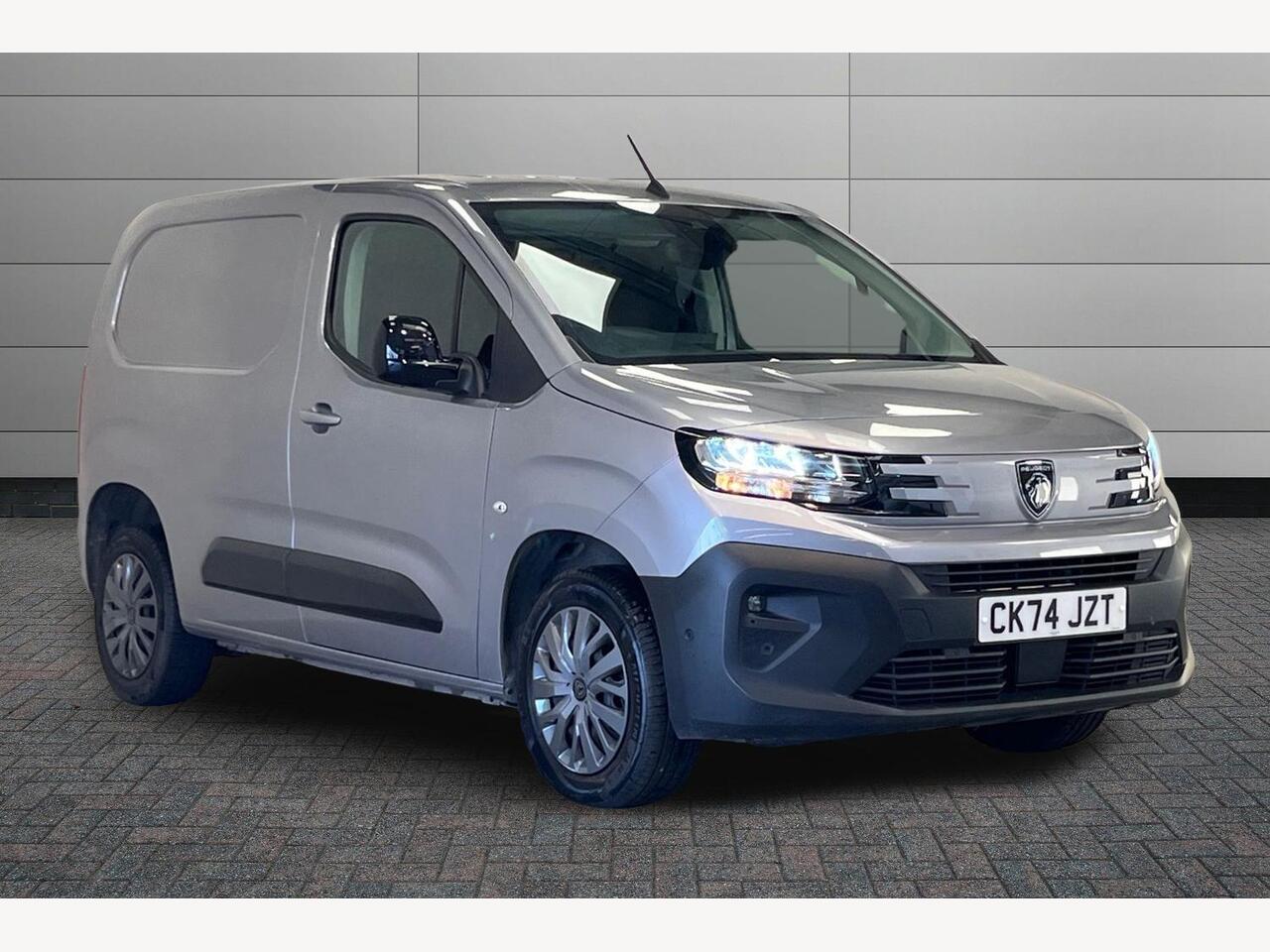 Main listing image - Peugeot Partner