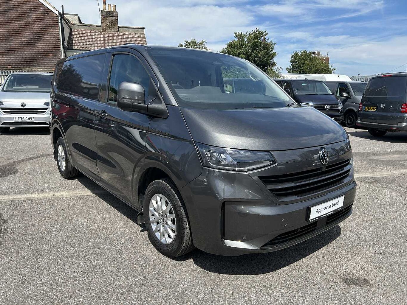 Main listing image - Volkswagen Transporter