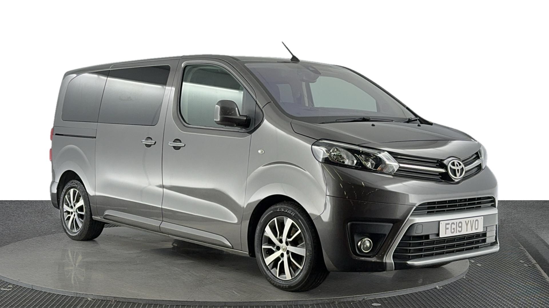 Main listing image - Toyota Proace Verso