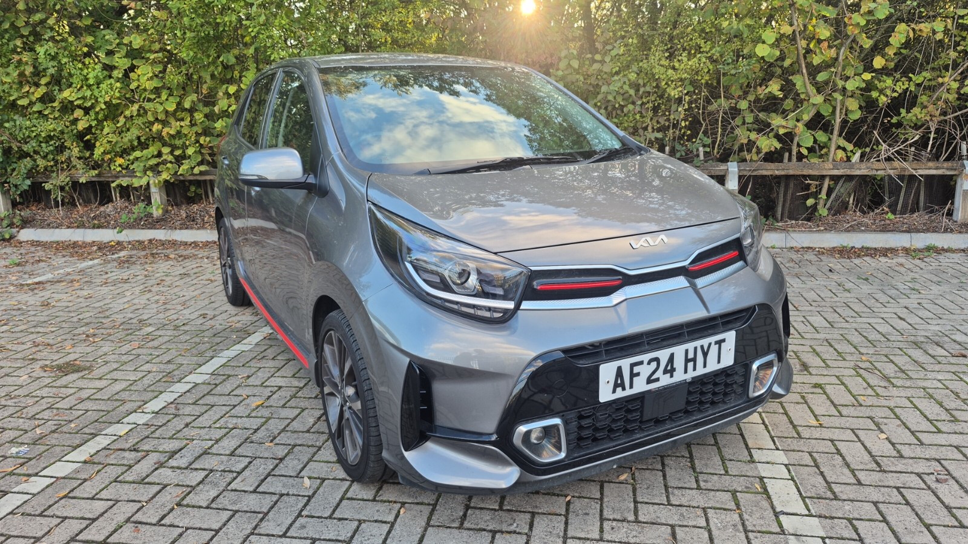 Main listing image - Kia Picanto