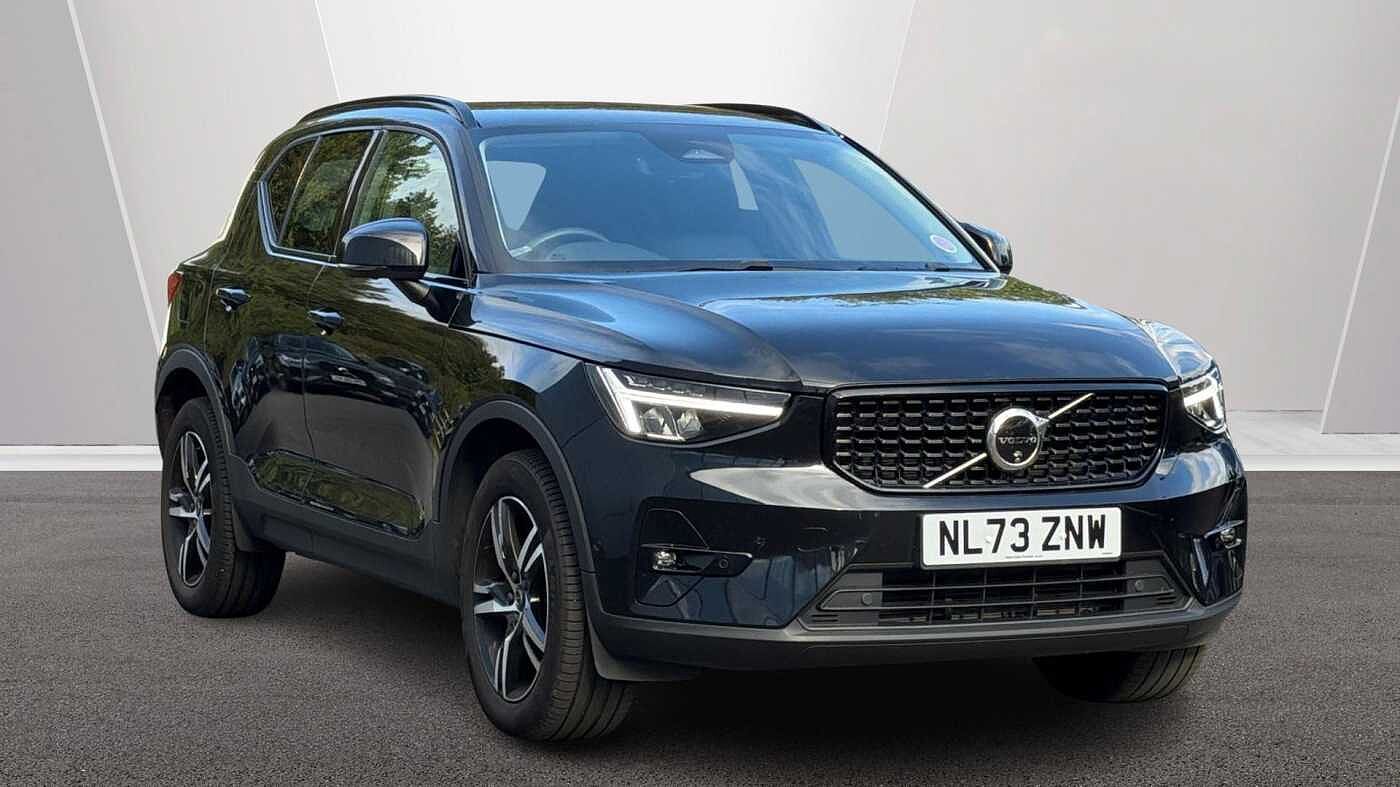 Main listing image - Volvo XC40