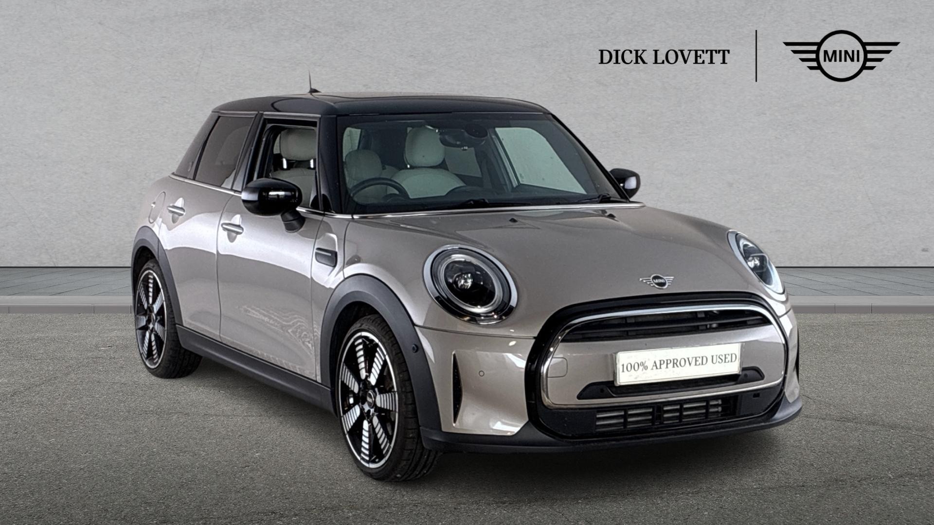 Main listing image - MINI Hatchback