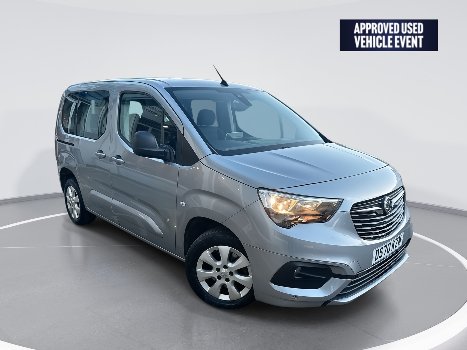 Main listing image - Vauxhall Combo Life