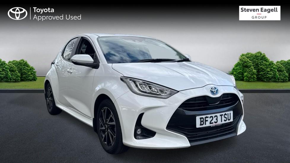 Main listing image - Toyota Yaris