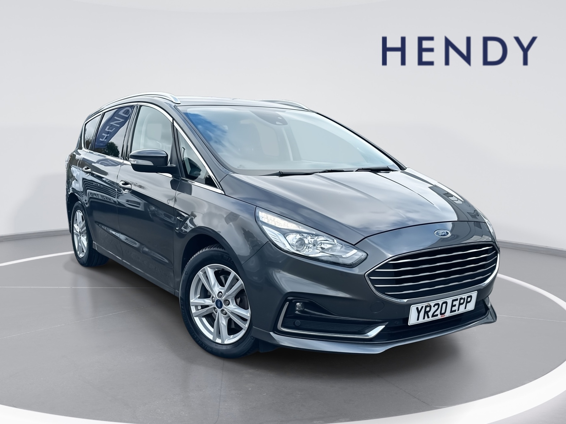 Main listing image - Ford S-MAX