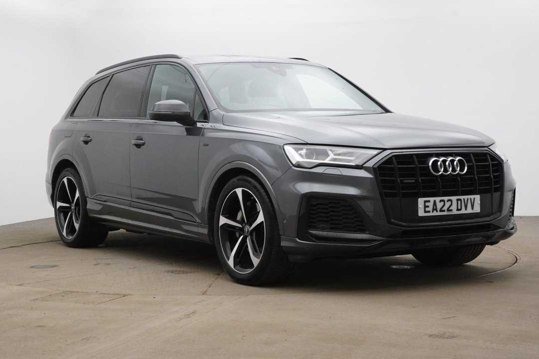 Main listing image - Audi Q7