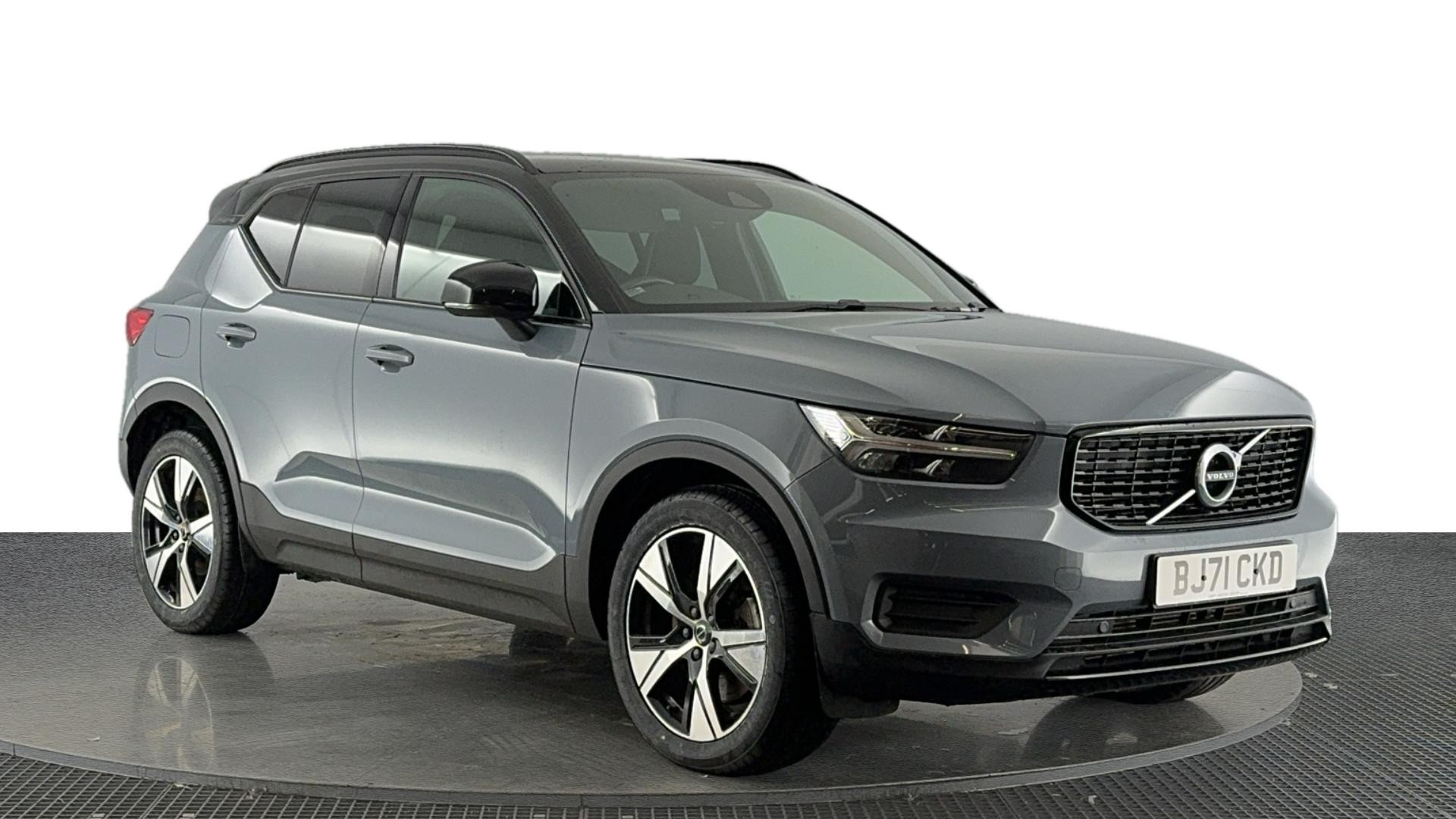 Main listing image - Volvo XC40 Recharge